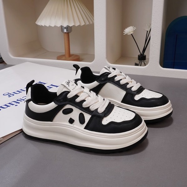 Thick Soled Genuine Leather Small White Shoes For Women 2023 New Early Autumn Lightweight And Versatile Panda Casual Fashion Round Head Black And White Board Shoes