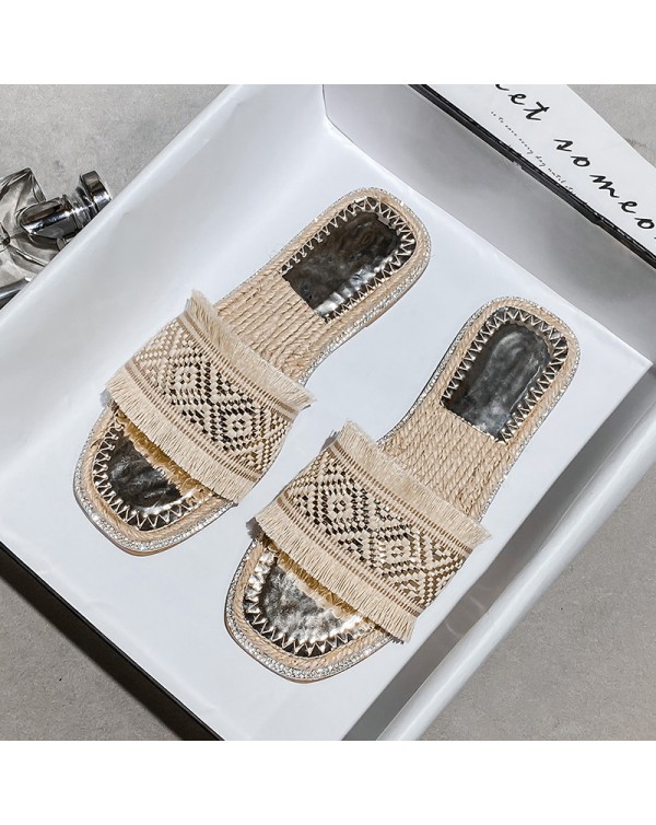 Grass Woven Slippers For Women's Summer Outerwear Fashion 2022 New Summer Outing Flat Bottomed One Word Sandals, Large Size 41-43