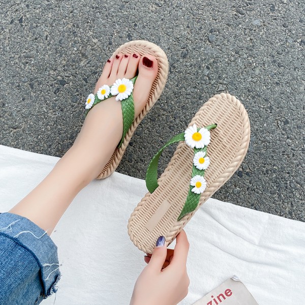 2023 New Flower Summer Herringbone Slippers For Women Outerwear Korean Durable Women's Flat Bottom Sandals For Beach Delivery